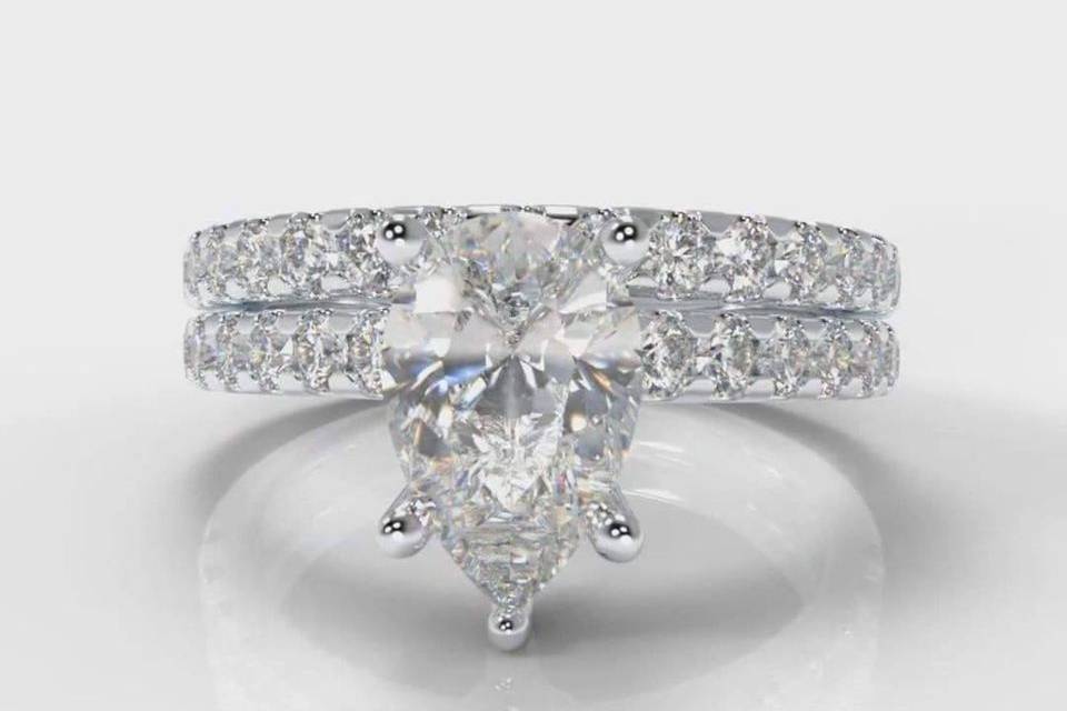 Pear diamond bridal set