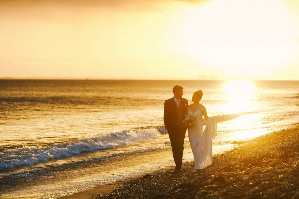 East Mersea Beach is 5 minutes away