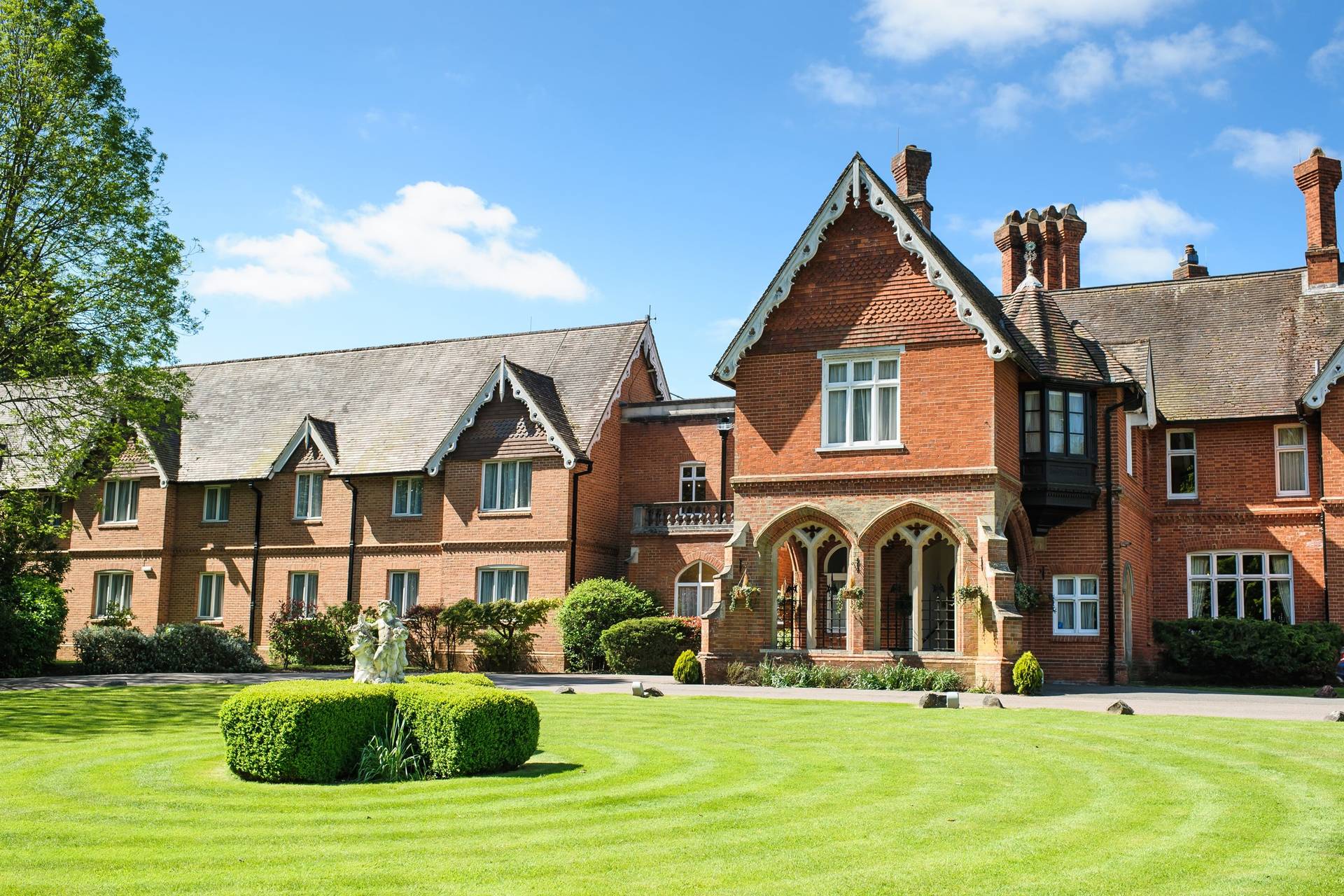 Audleys Wood Hotel Wedding Venue Basingstoke, Hampshire | Hitched.co.uk