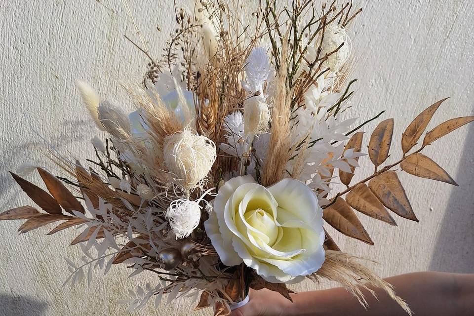 Artificial bouquet