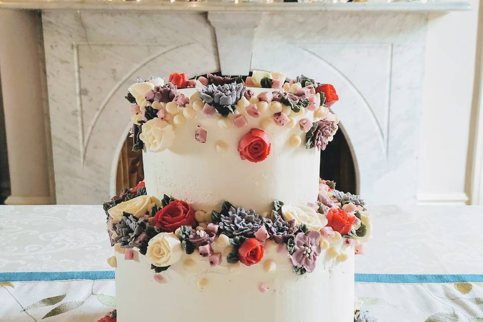Buttercream cake with roses
