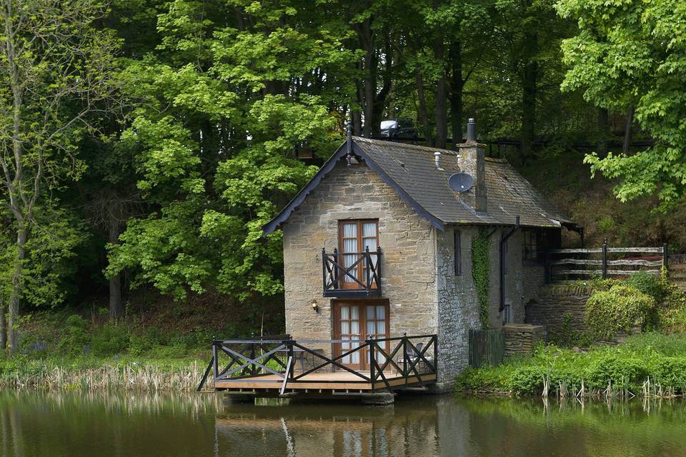 The Leannan Boathouse