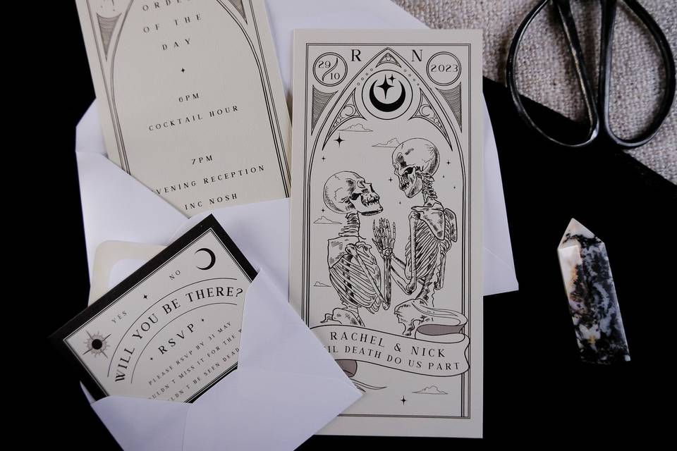 3 Piece Skeleton Invitations