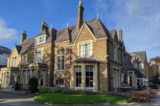 Cotswold Lodge Hotel