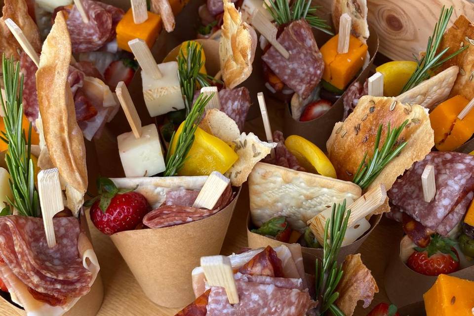 Antipasti cups