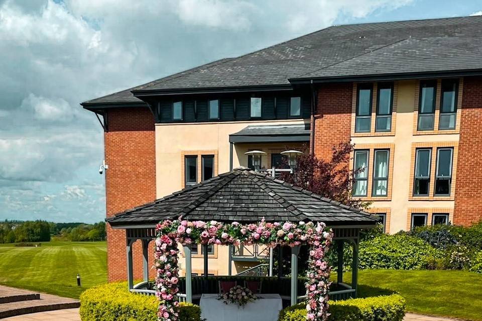 Wychwood Park, Crewe Wedding Venue Cheshire, Cheshire hitched.co.uk