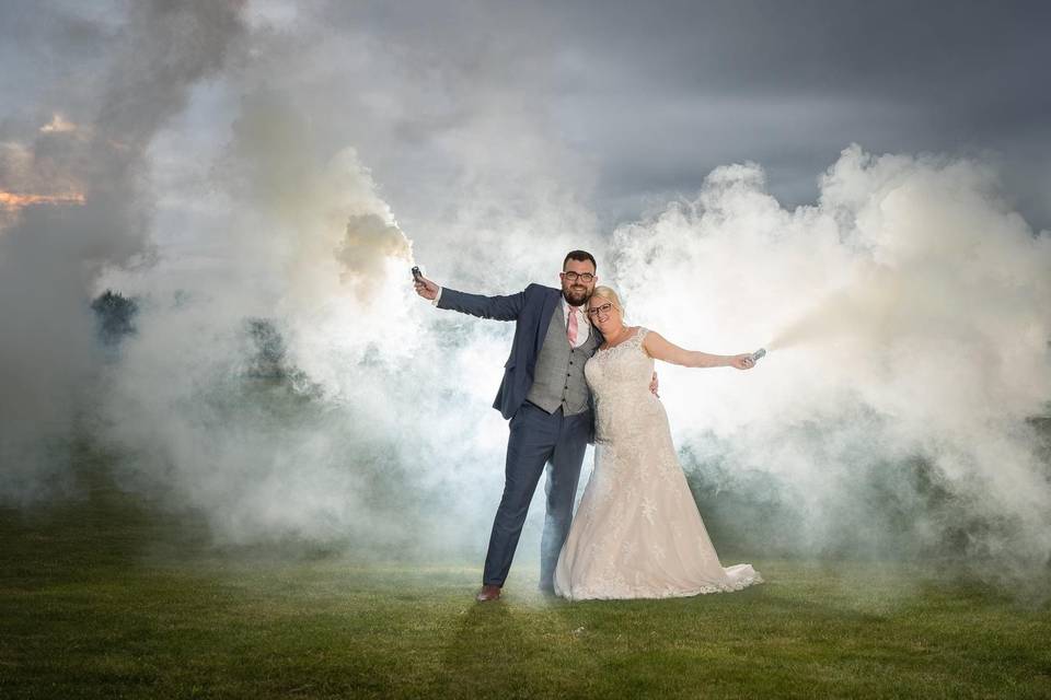 Wychwood Park Smoke Bombs