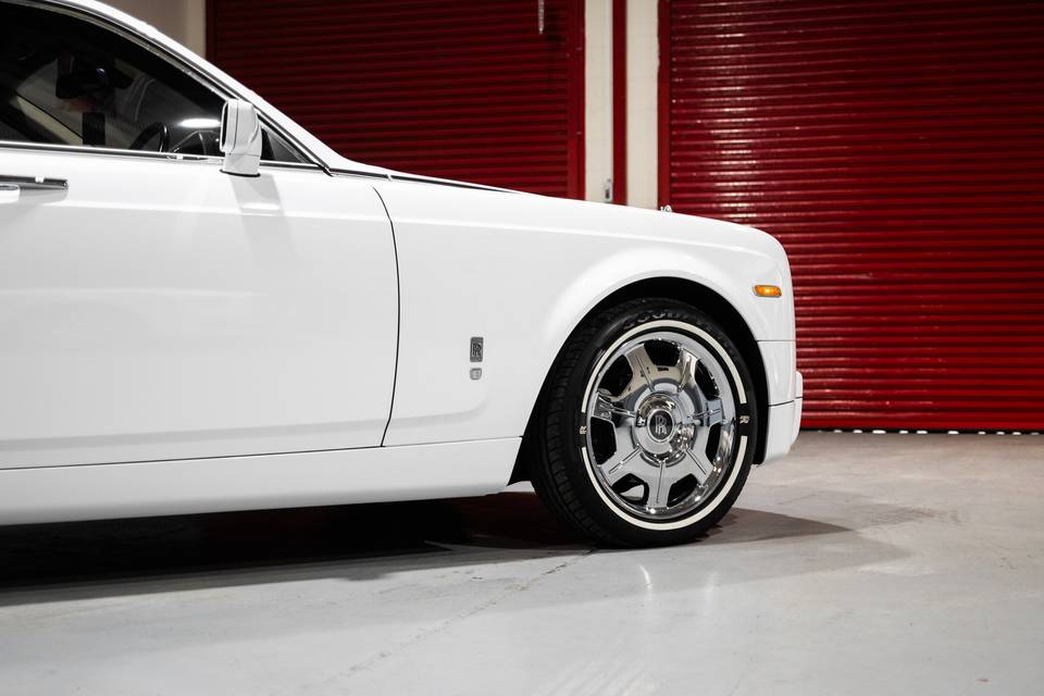 White Rolls Royce Phantom