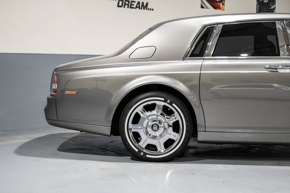 Grey Rolls Royce Phantom