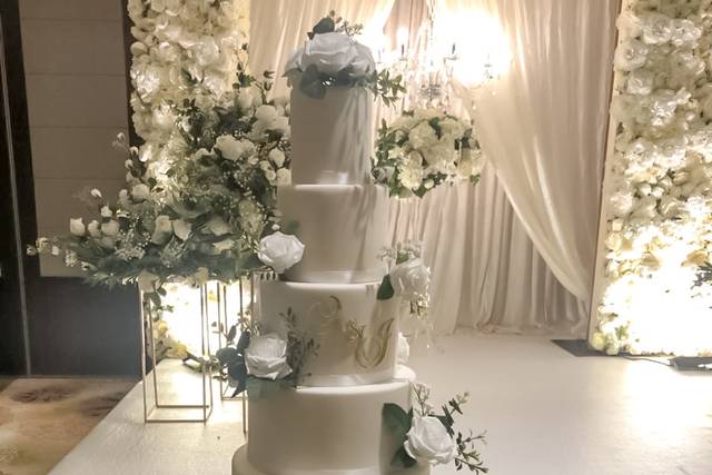 Five tier wedding cake