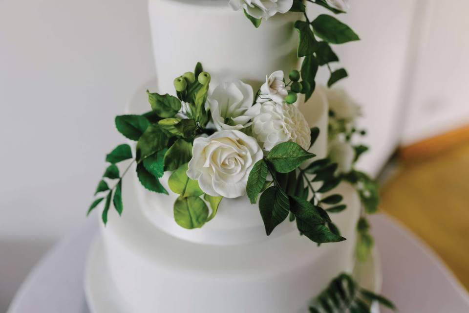 White & green wedding cake