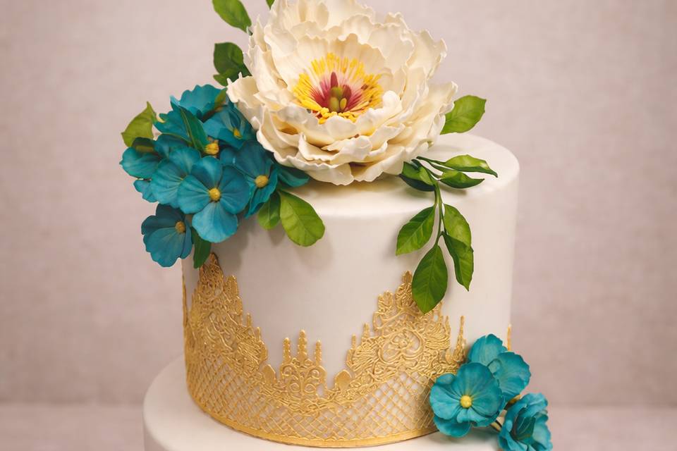 Gold lace cake