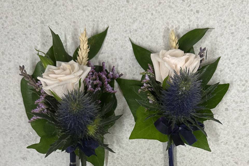 Gents buttonholes