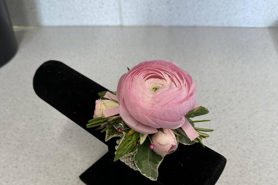 Ladies wrist corsage