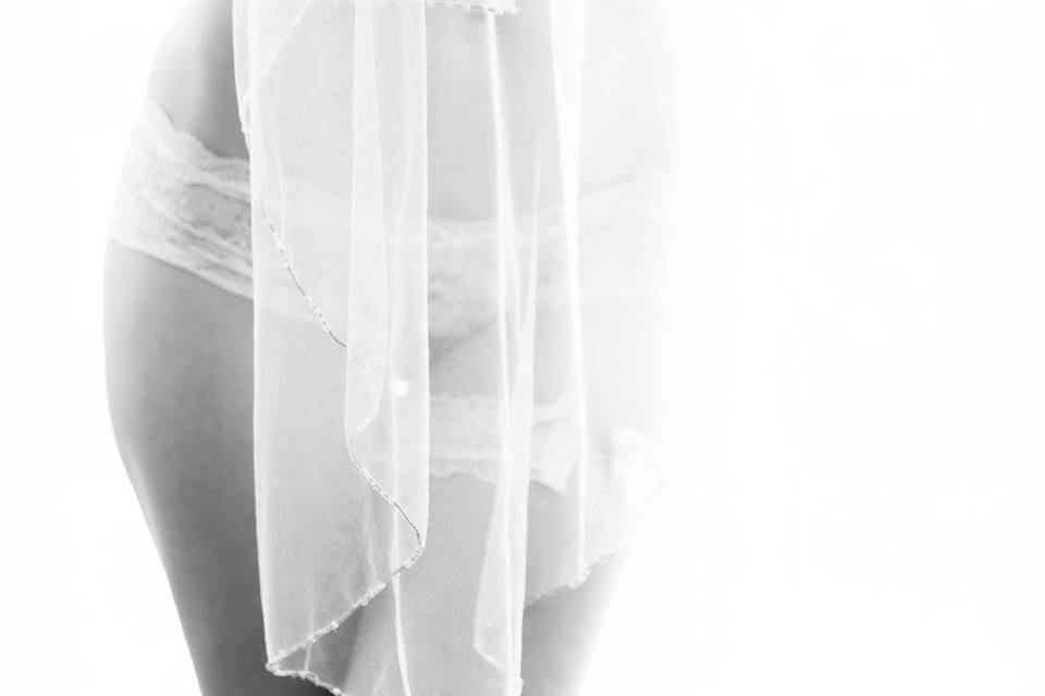 Bridal boudoir with veil nude