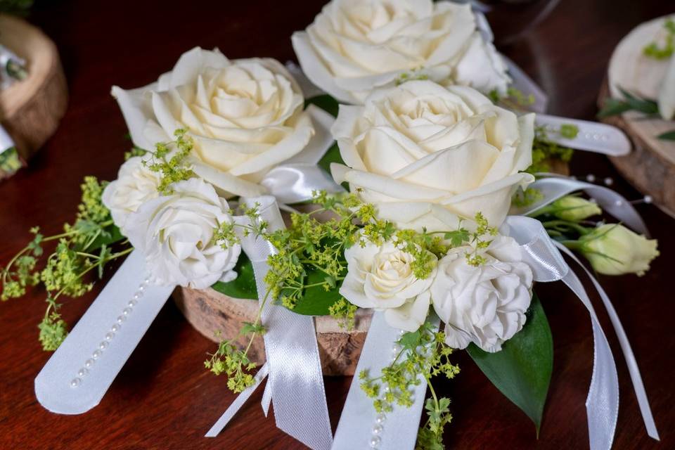 Wrist corsages