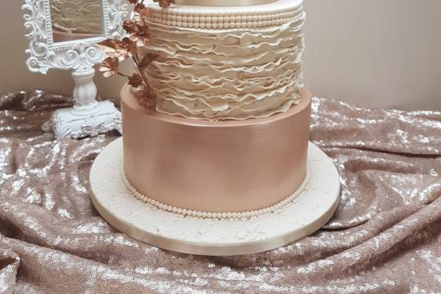 Rose Gold Elegant Wedding Cake