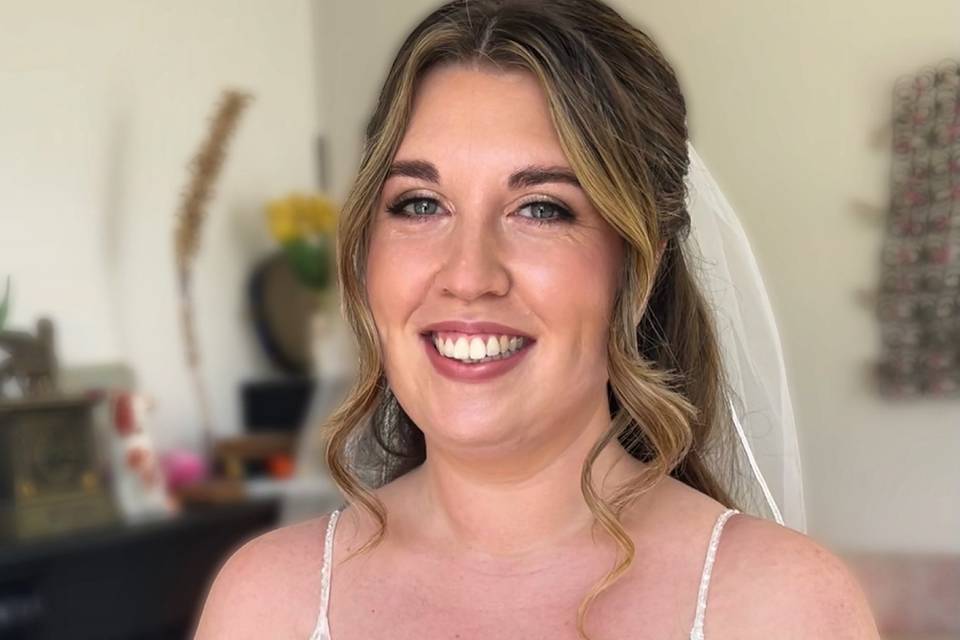 Samantha Price - Bridal Makeup Specialist