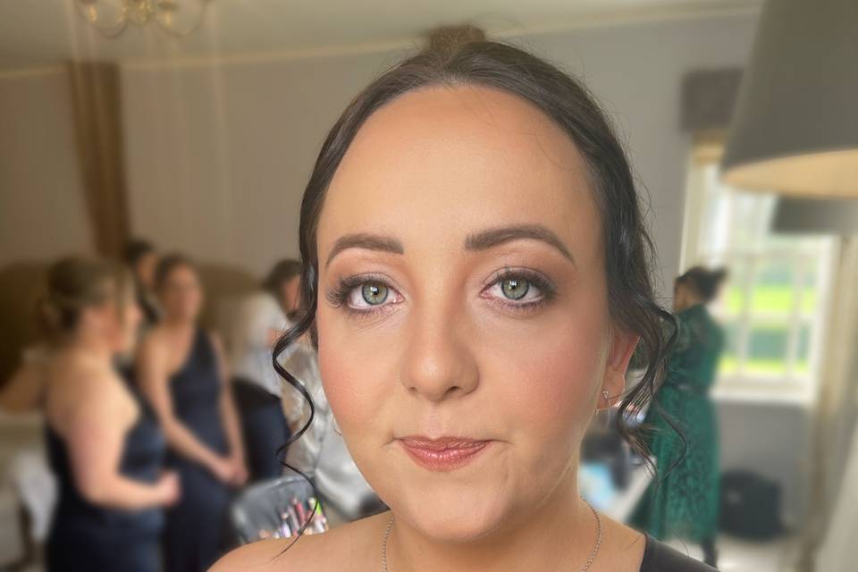 Samantha Price - Bridal Makeup Specialist