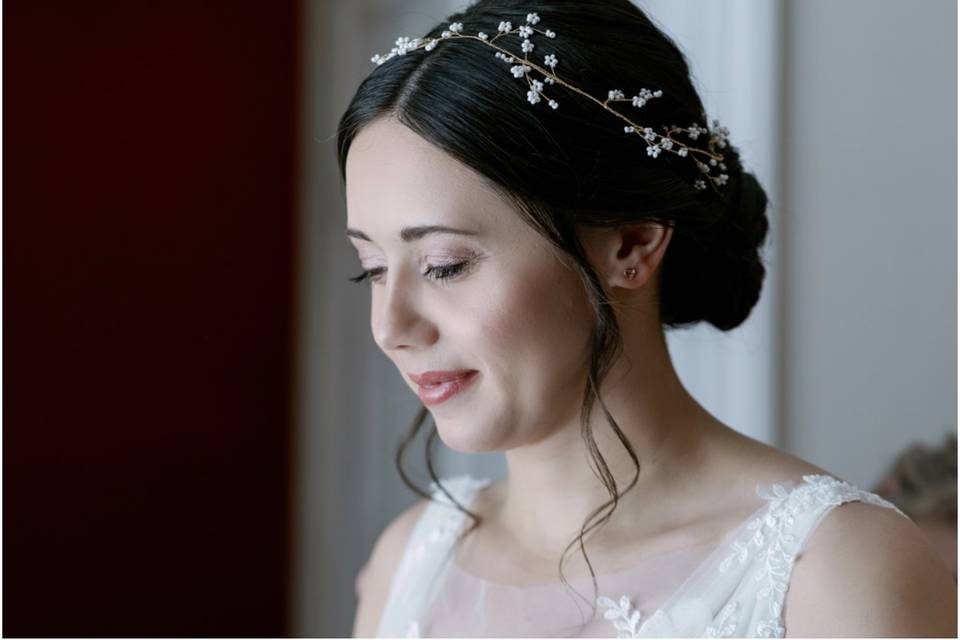 Elegant wedding look