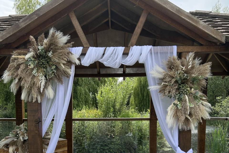 Draping and rustic