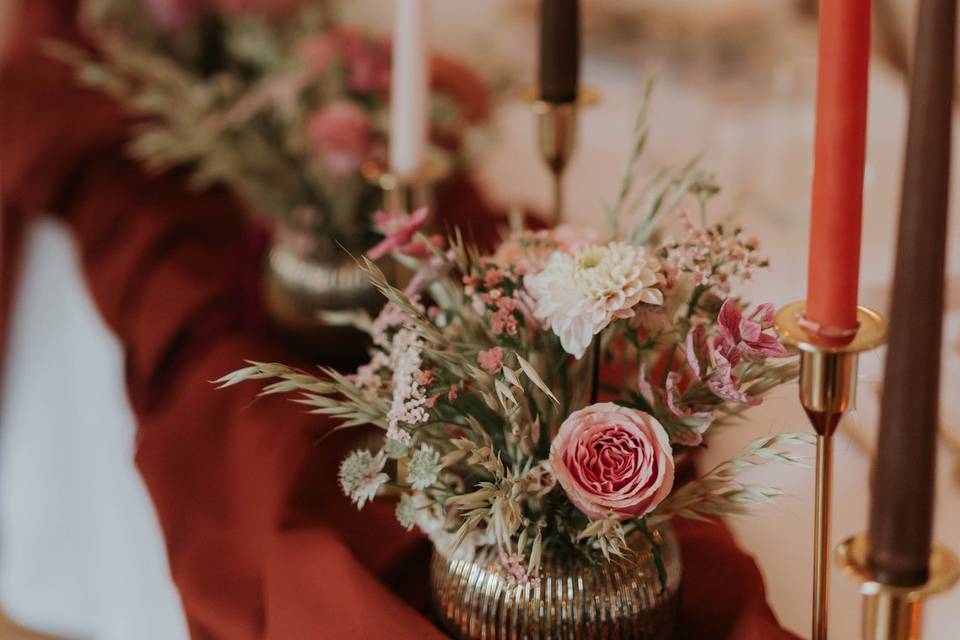 Autumnal table setting