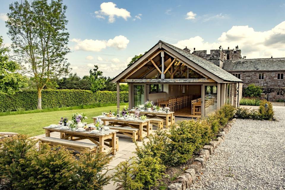 Blencowe Byre outdoor dining