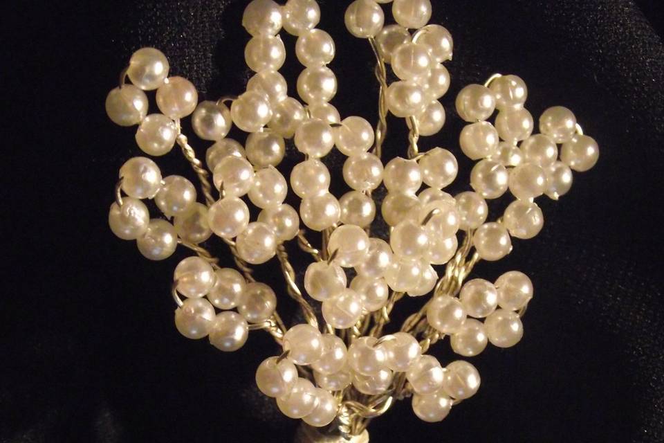 Pearl buttonhole
