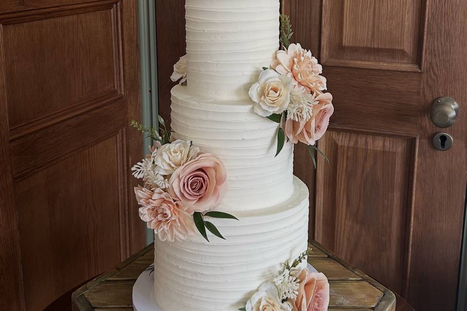 Lined Buttercream