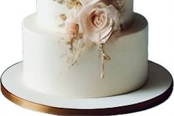 Elegant wedding cake