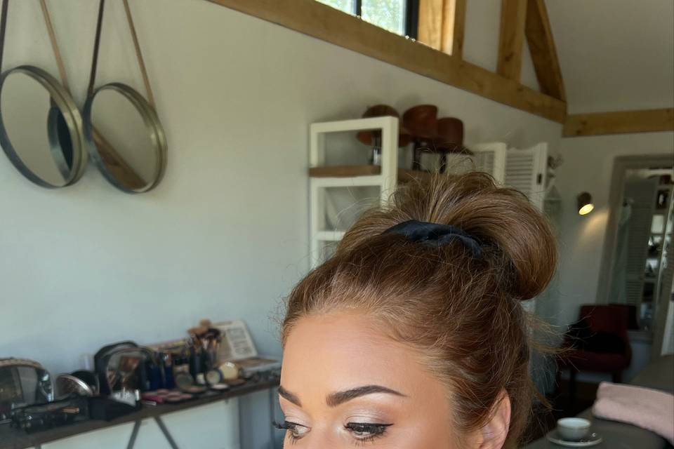 Bridesmaid’s makeup