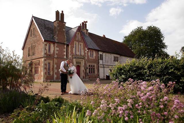 Llanthony Secunda Priory