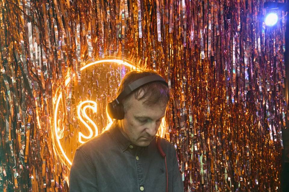 Graeme on the decks