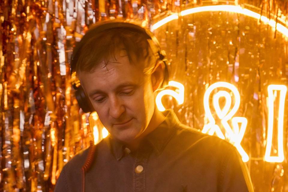 Graeme on the decks
