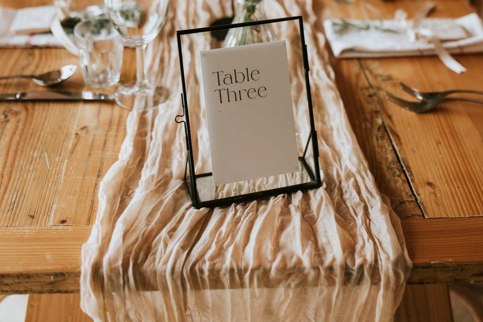 Elegant Rustic Wedding Decor