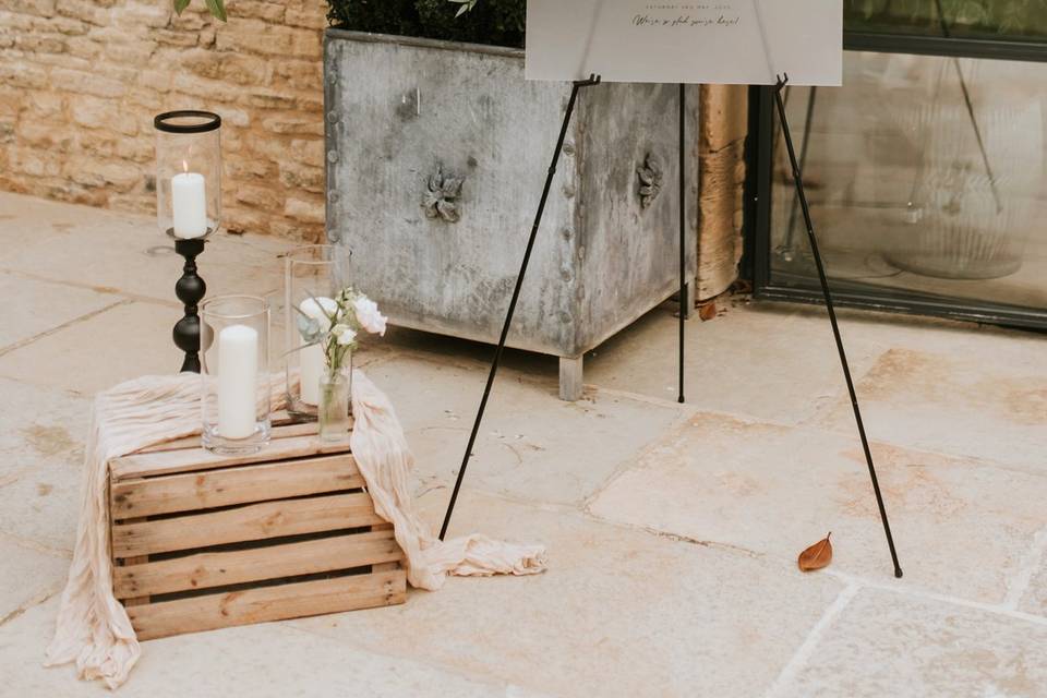 Elegant Rustic Wedding Decor