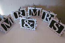 Mr & mrs sign in black