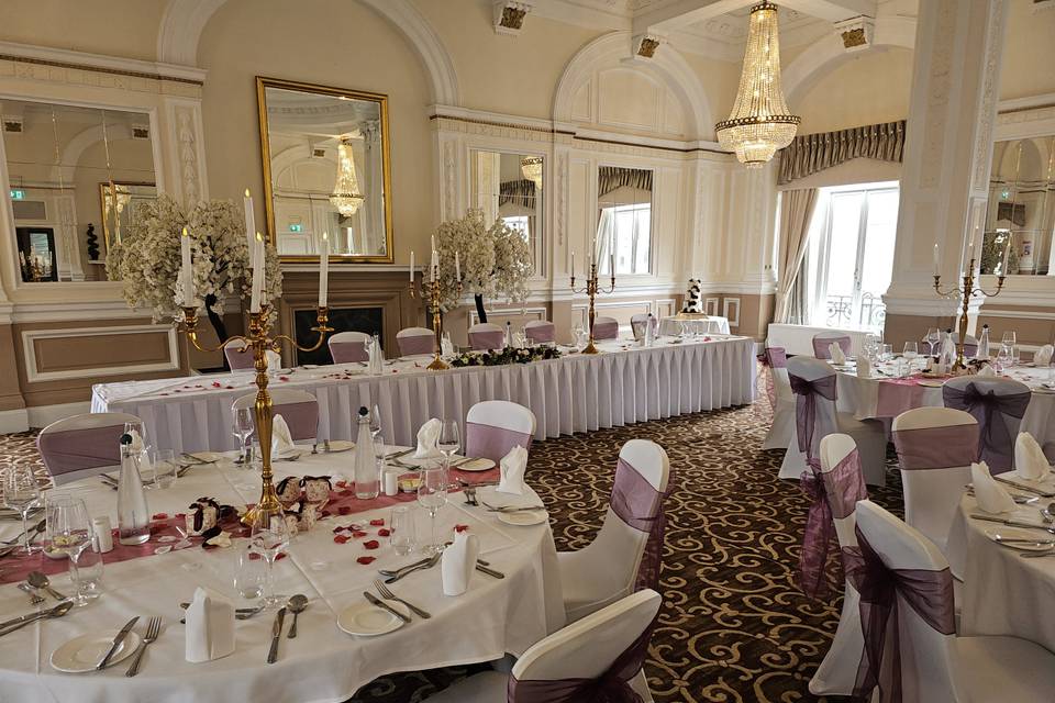French Ballroom Wedding Breakf