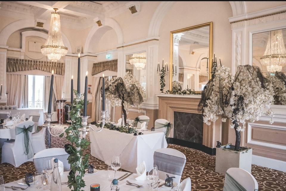 Black and Green Themed Wedding