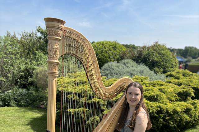 Jess Hughes - Harpist