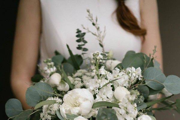 Holding the bouquet