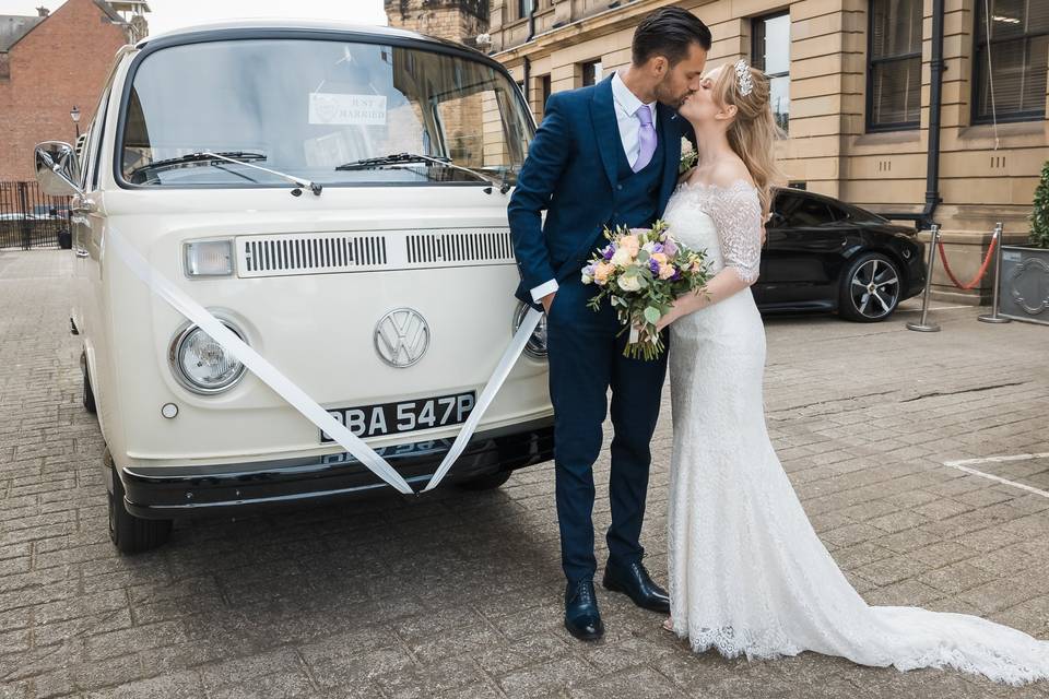 Newlyweds in front of a classic VW - BSC Weddings