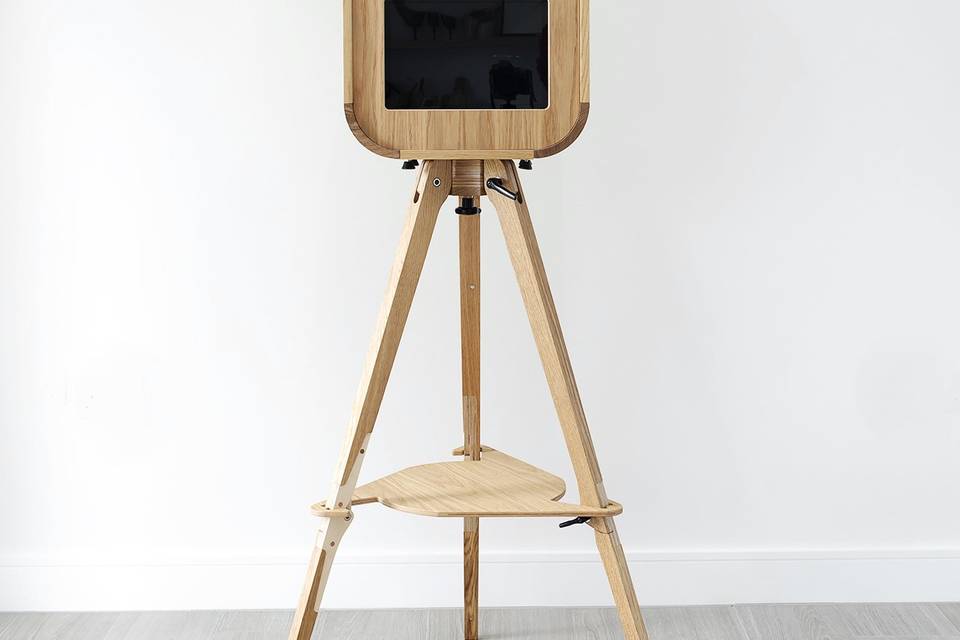 STUDIO FULL HEIGHT