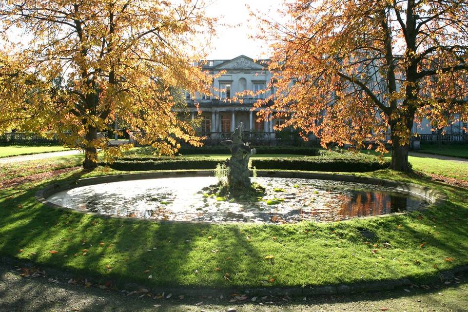 Autumn at Grove House