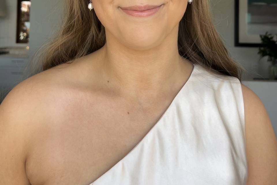 Glowy foundation