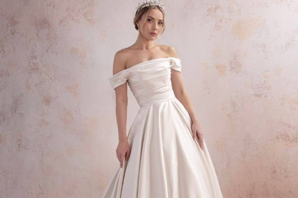 April BANBURY Bridal Collectio