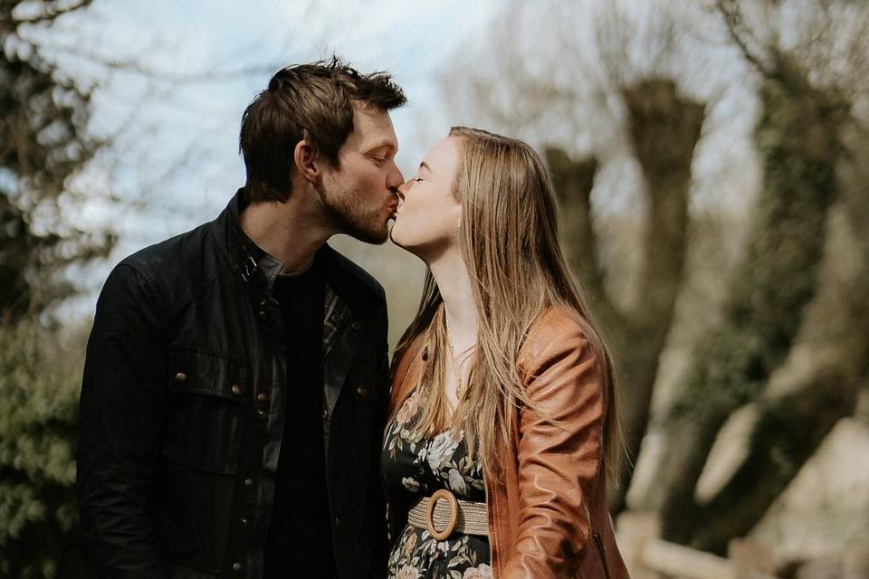 Engagement shoot in Bibury