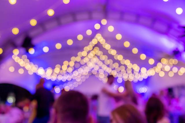 Defocused image of a marque