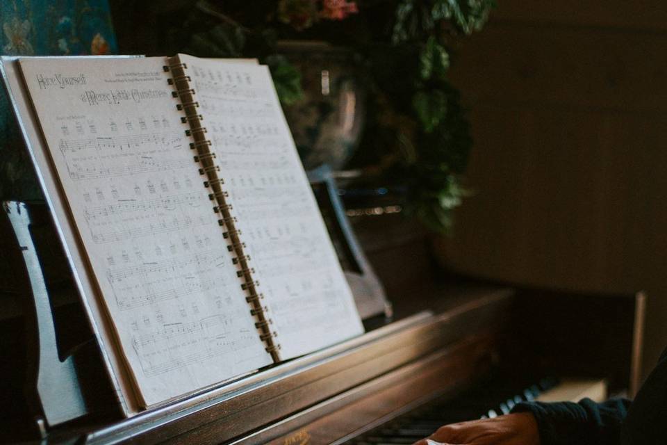 An events pianist