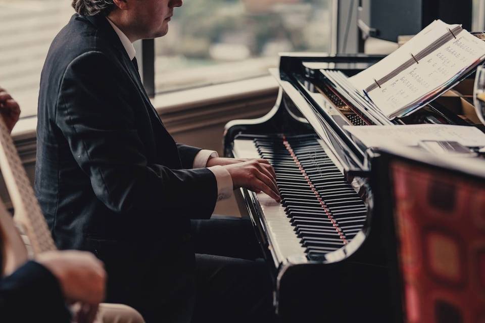 An events pianist